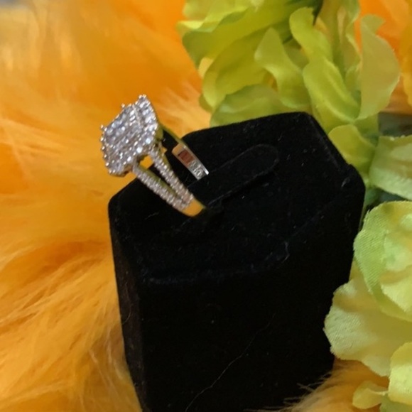 Sz 7 Square Setting  & Micro Pave Diamond Ring 925 NEW! - Picture 4 of 5